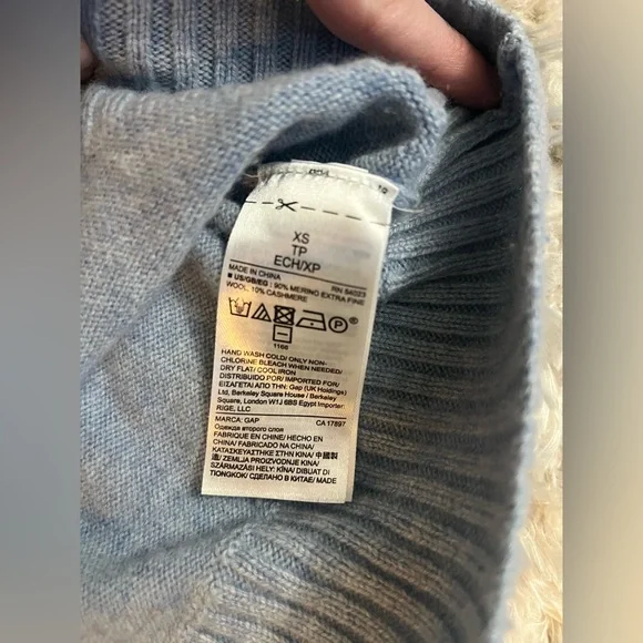GAP Merino Cashmere Blend Sweater Blue XS - Picture 3 of 5